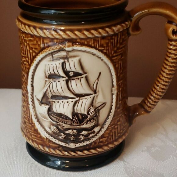 Vintage Deville Beer Mug Schooner Ship Nautical Raised Design Made in Japan - Picture 3 of 11